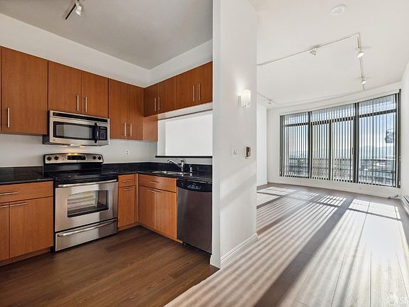 3rd image of 300 3rd St APT 1408