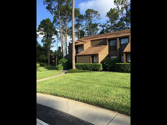 2nd image of 24 Hembury Ln