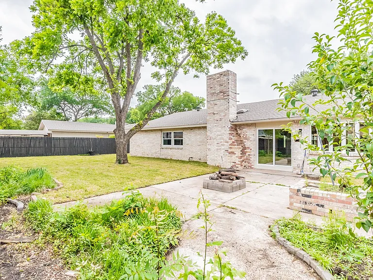4015 Crown Shore Dr — Photo 54