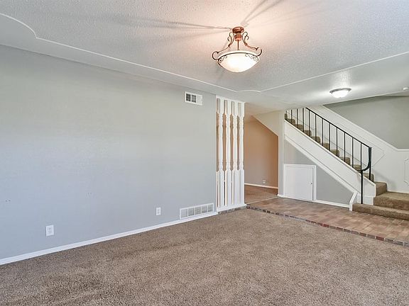 2nd image of 1700 Scenic Dr