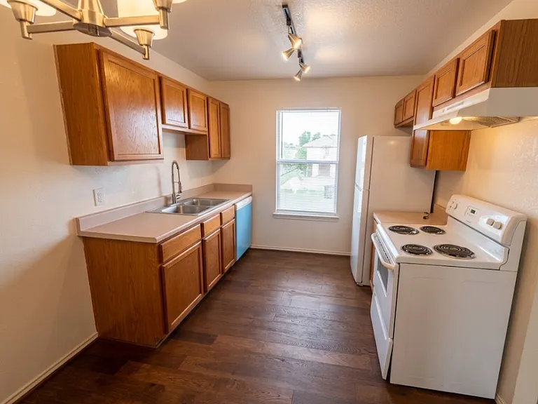 5902 Greengate Dr #A — Photo 2