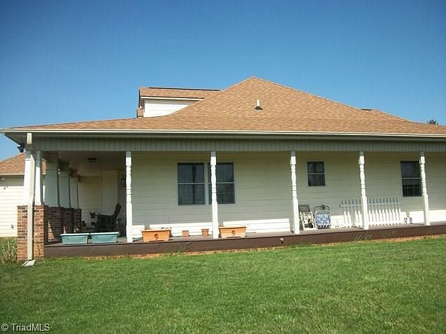 2nd image of 735 Clark House Farm Rd