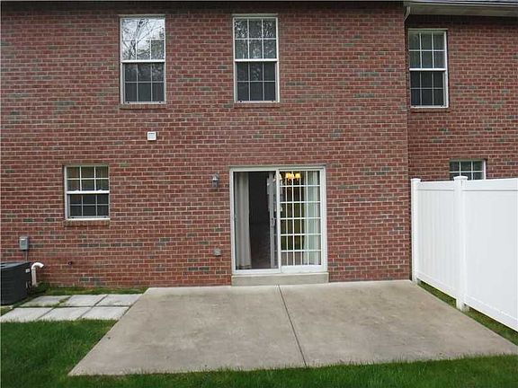3rd image of 116 Park Ln