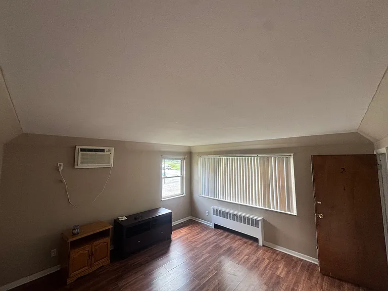 2166 Cameron Ave #1 — Photo 8