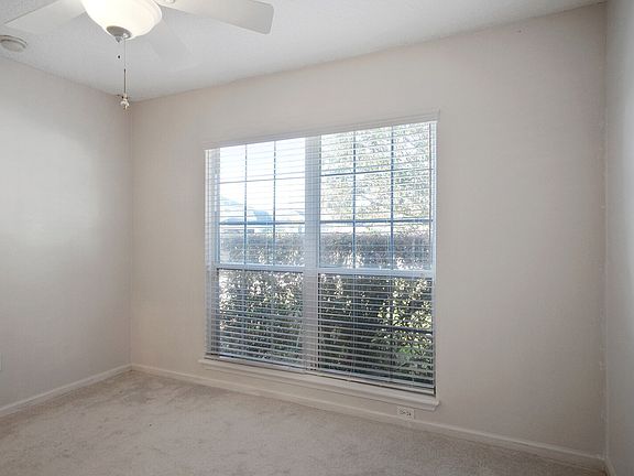 4th image of 1200 Woodchurch Ln