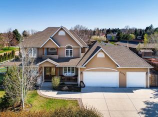 9072 Morton Rd, Niwot, CO 80503