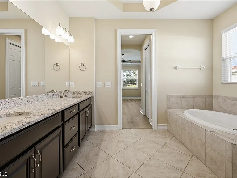 13390 Seaside Harbour Dr — Photo 25
