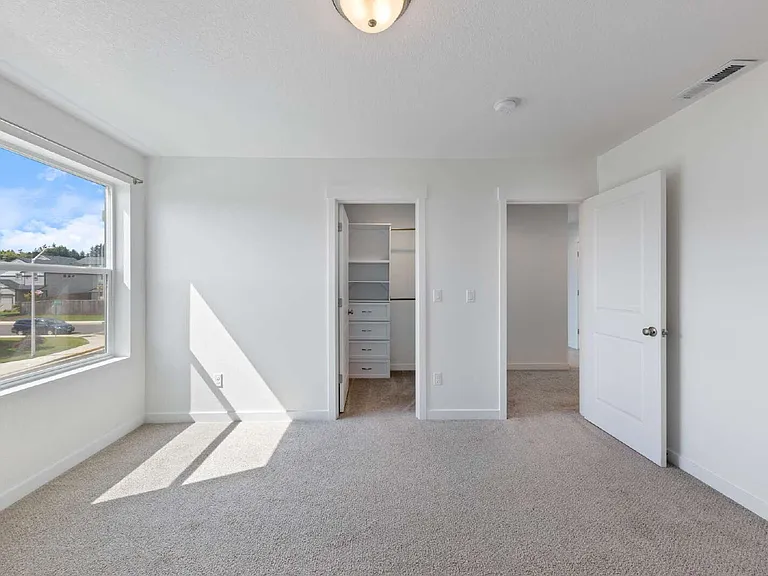 1722 N Kalapuya Pl — Photo 40