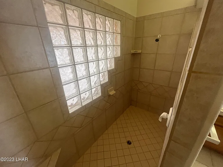 1650 Park Terrace Ave — Photo 12