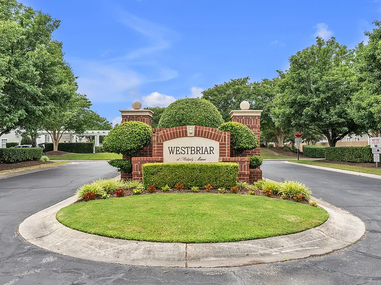 1116 Westbriar Dr — Photo 41