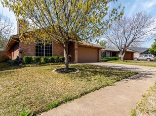 6907 Westover Way, North Richland Hills, TX 76182