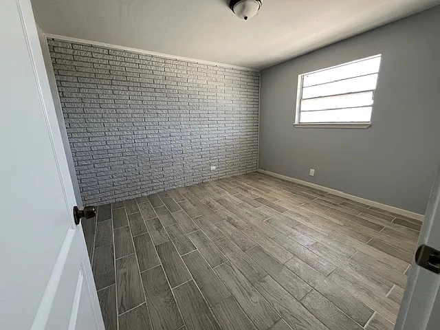 223 E Park St #6 — Photo 5