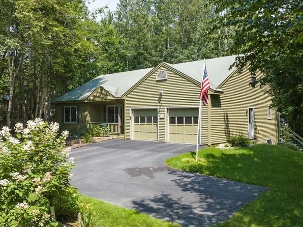 13 Mill Pond Lane, Grantham, NH 03753
