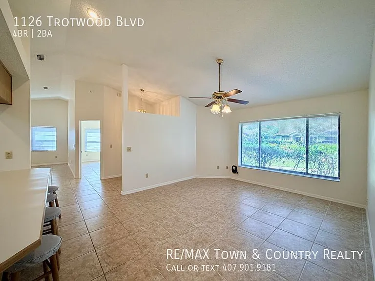 1126 Trotwood Blvd — Photo 3