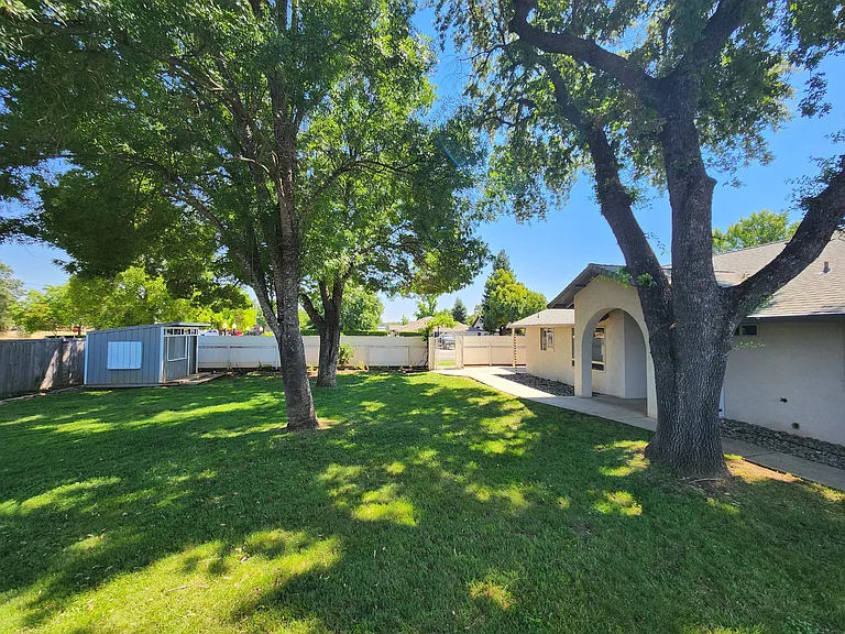 22490 Golftime Dr — Photo 36
