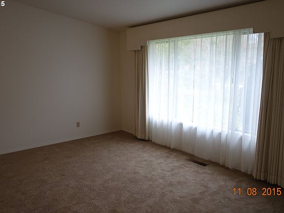 2nd image of 2306 SE Spyglass Dr
