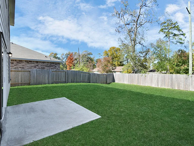 7802 Hightree Dr — Photo 40