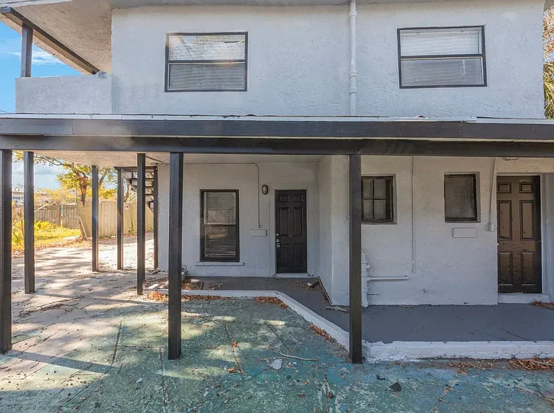 2 bed, 1.5 bath, 694 sqft, $1,550 — Photo 3