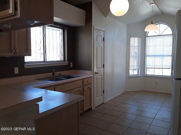 5th image of 4624 Loma De Arena Ct
