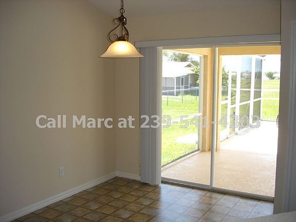 5th image of 318 NE 8th Ter
