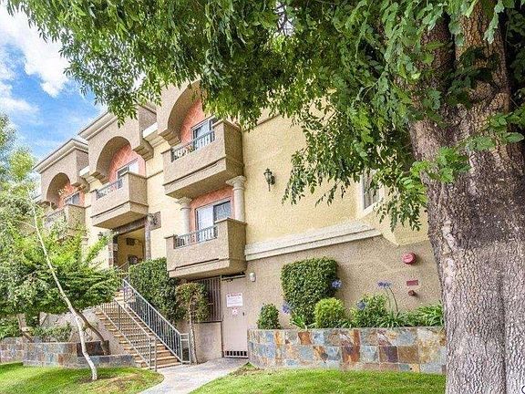 3rd image of 7045 Woodley Ave Unit 114
