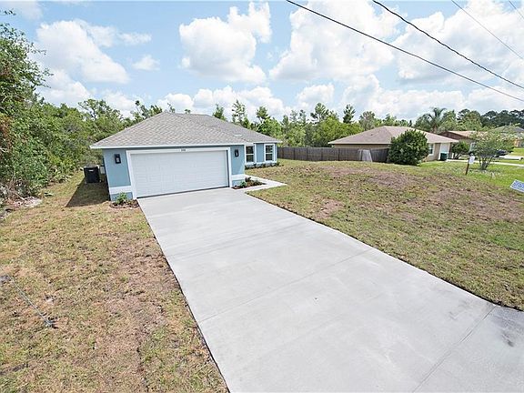 3rd image of 3156 N Covington Dr