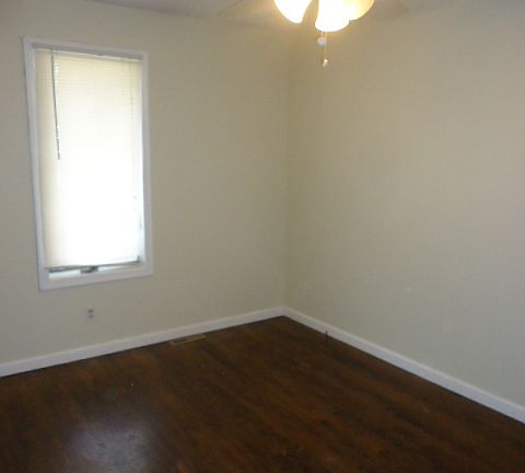 5th image of 10307 Trask Dr