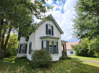 16 Maple St, Whitefield, NH 03598