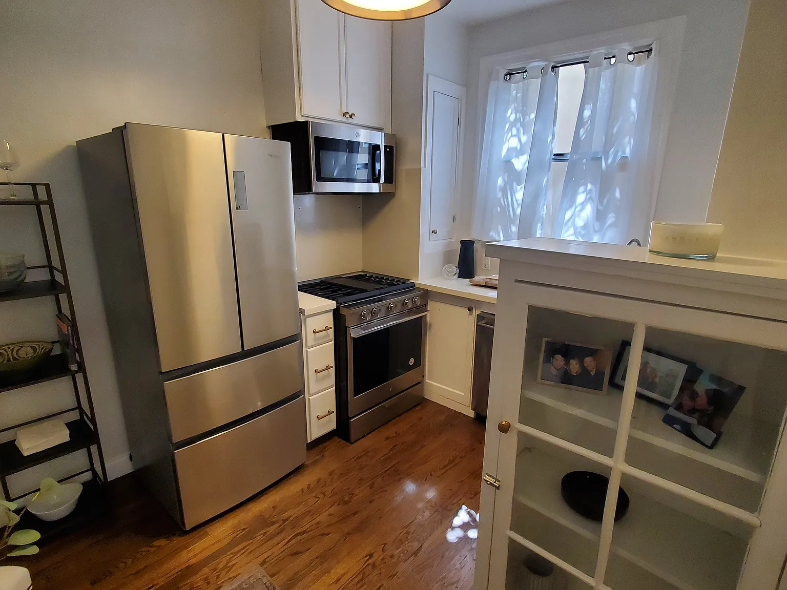 Studio, 500 sqft, $2,550 — Photo 3