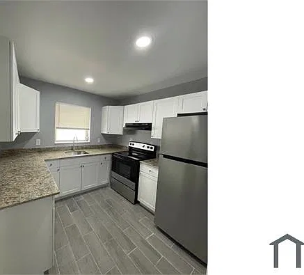 1250 E Sample Rd #212
