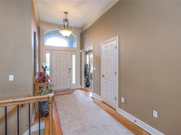 5th image of 13232 Barton St