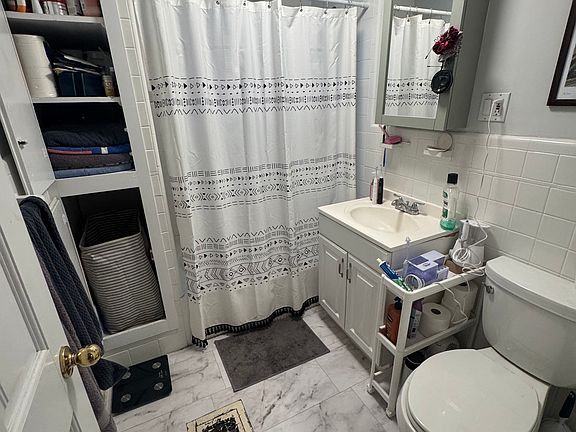 4th image of 42 Russell Rd #2