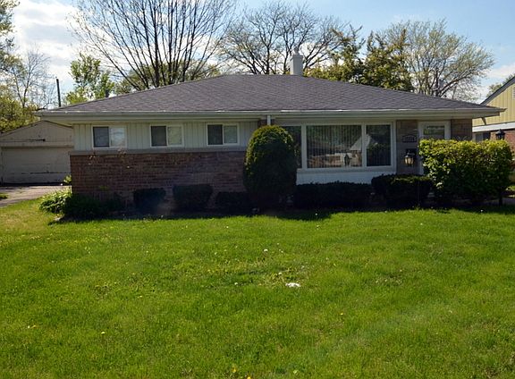 2nd image of 17038 Greenbay Ave