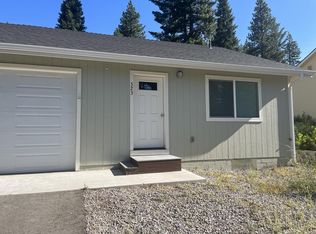 323 Gateway Park Dr, Mount Shasta, CA