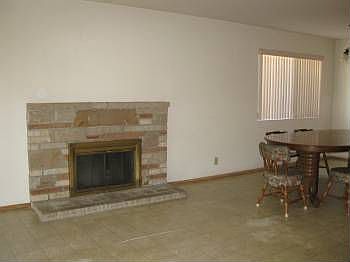 5th image of 2132 Capell Dr