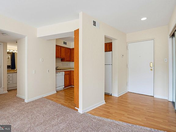 5th image of 5800 Royal Ridge Dr Suite T