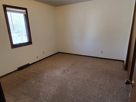 3rd image of 1014 N Church St #1