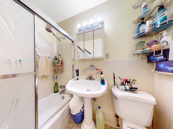 2928 West Fifth Street image 13 of 22