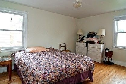 5th image of 221 Bellwood Ave