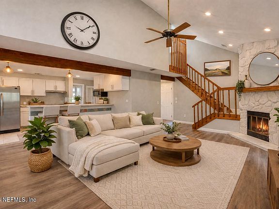 4th image of 3174 VINE Street