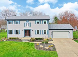 2061 Red Fox Run, Cortland, OH