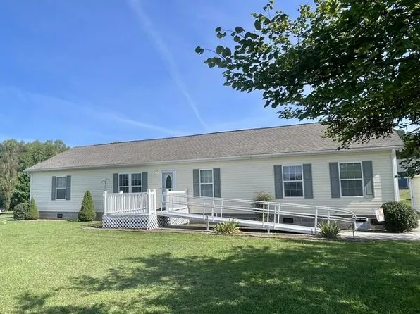 74 Gardys Mill Rd, Callao, VA 22435