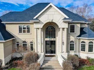 5660 Cobblestone Ln, Waunakee, WI 53597