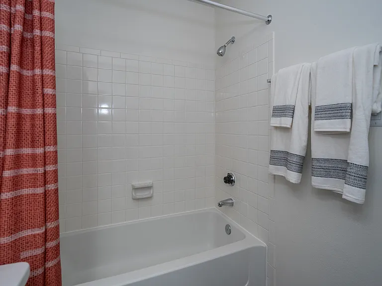 Avana Fieldstone — Photo 15
