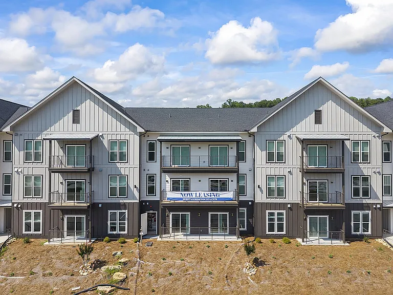 Heritage Rise Residences — Photo 20