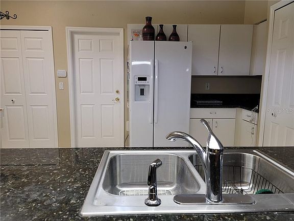 5th image of 3791 Eversholt St