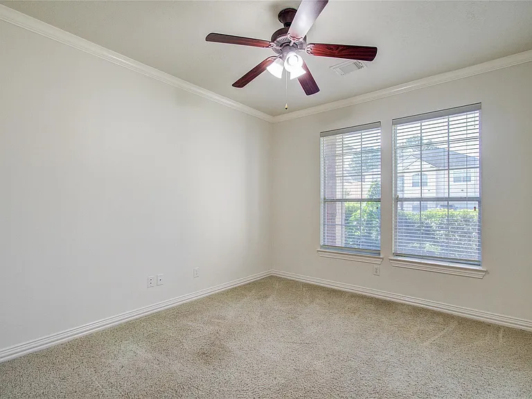 7814 Heron Lakes Dr — Photo 6