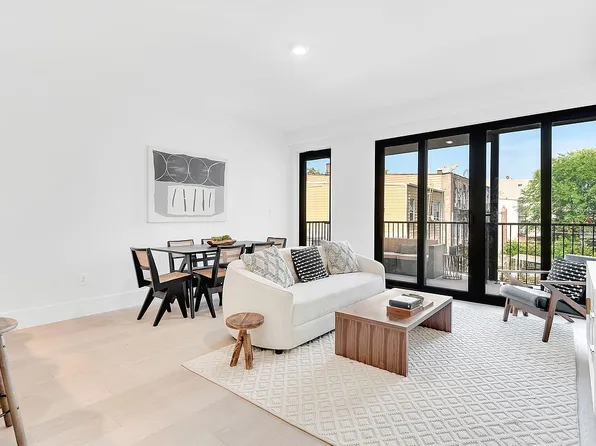 490 Lorimer St APT 4A, Brooklyn, NY 11211