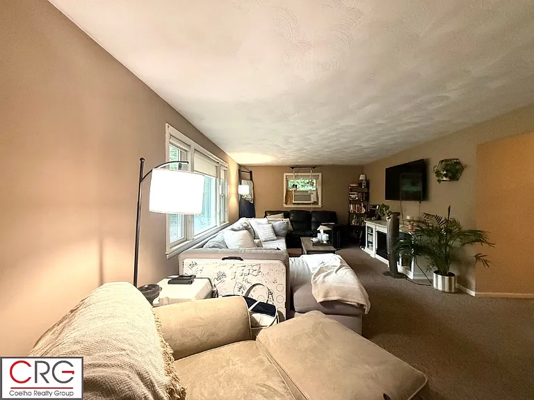 81 Ralph St — Photo 6