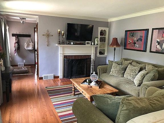 5th image of 1025 James Ave